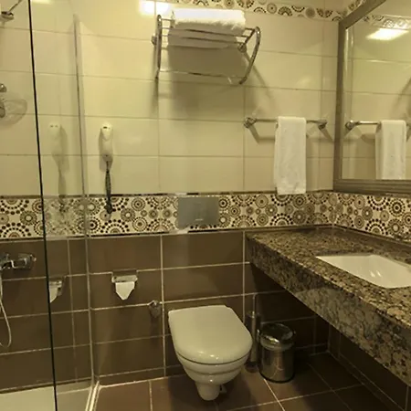 Otel Alinda İçmeler