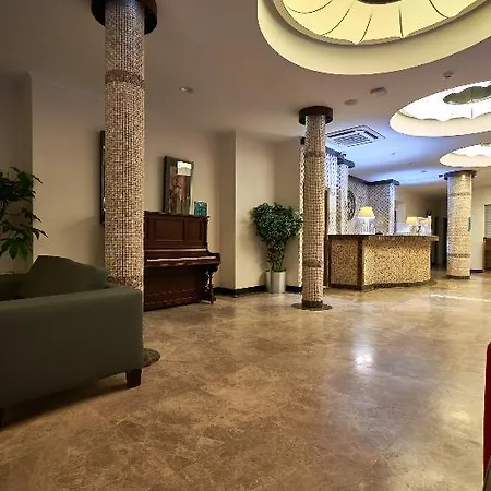 Alinda Hotel İçmeler